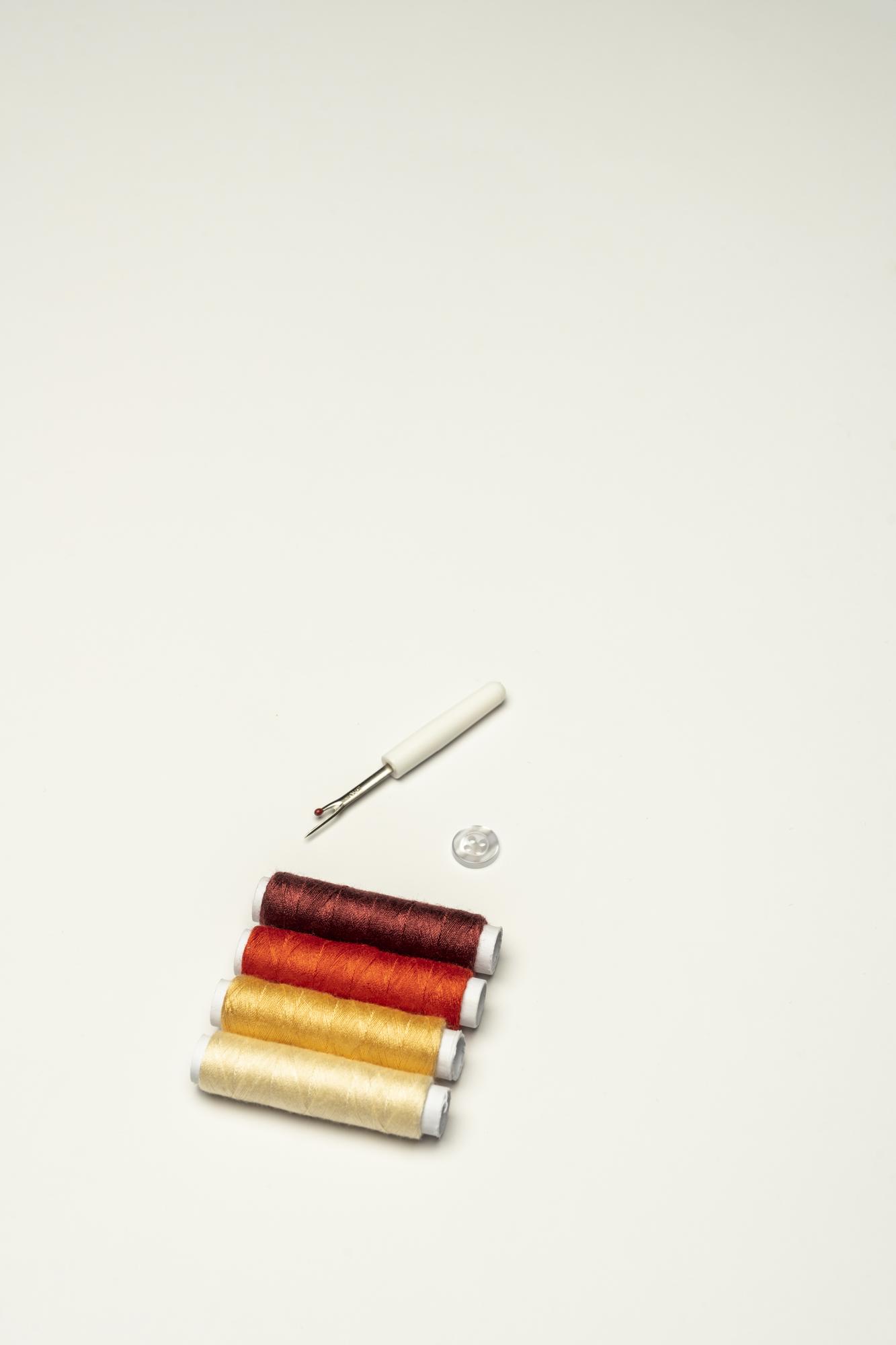 detal haftu z metaliczną nicią